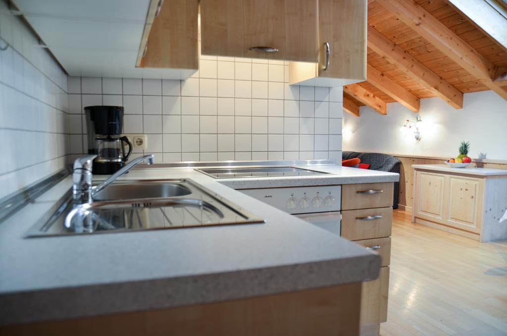 Hotel Restaurant Ferienwohnungen Alpenhof Übersee Esterno foto